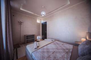 Проживание в семье Makos Guest House Кутаиси Двухместный номер с 1 кроватью-1